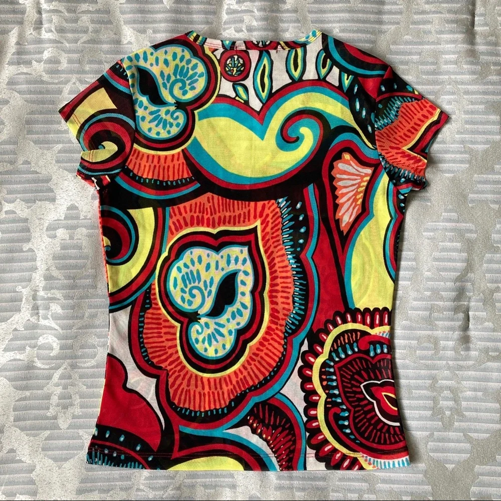 VTG y2k does 70s Funky Patterned Mesh Baby Tee 🌈 - Picture 2 of 4